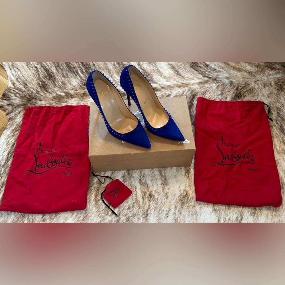 Authentic Christian louboutin Anjalina 100 studded suede pumps